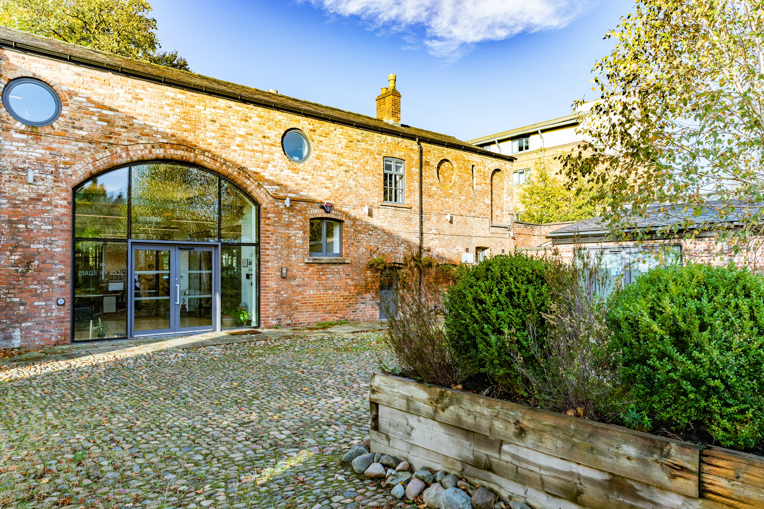 3 The Stables